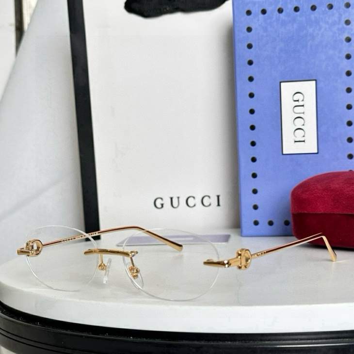 Picture of Gucci Sunglasses _SKUfw79477554fw